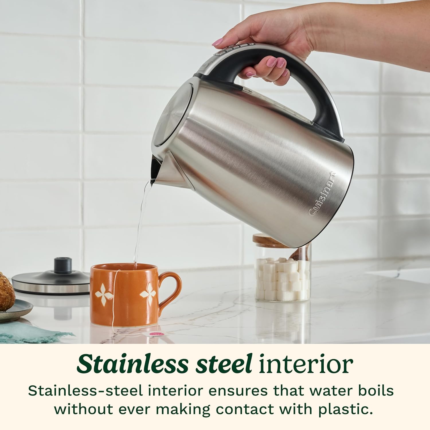 1.7-liter electric kettle. Cordless electric kettle.