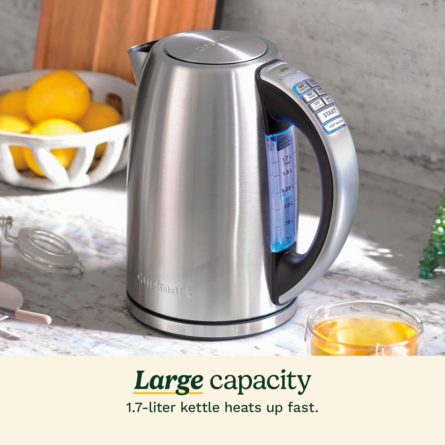 1.7-liter electric kettle. Cordless electric kettle.